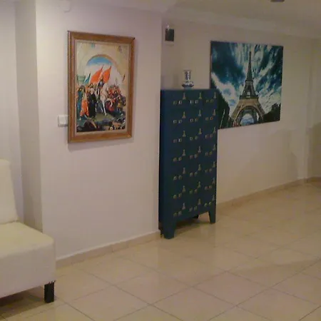 Hotel My Way 2*